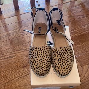 BRAND NEW Espadrille Flats